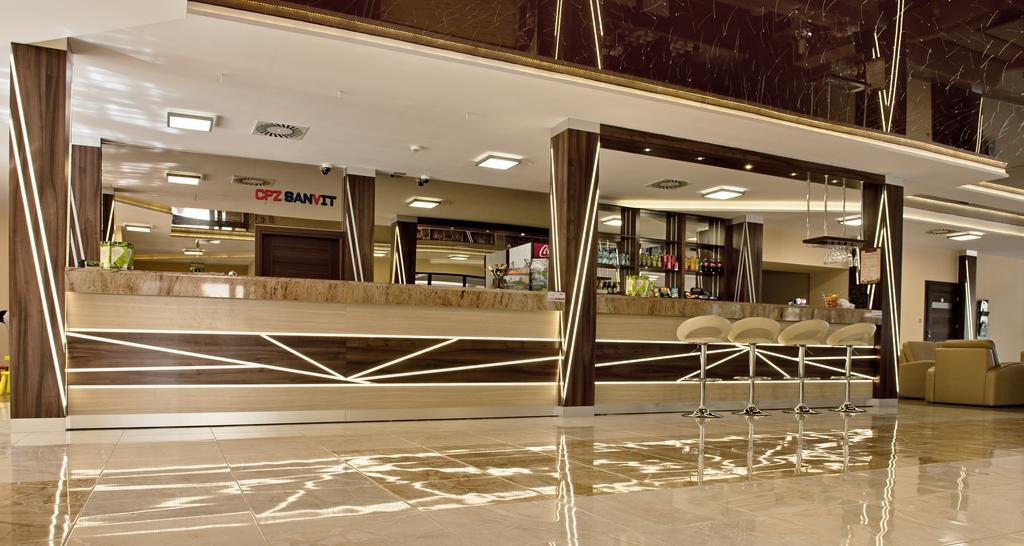 Hotel Sanvit Lake Resort & Spa Окунинка Екстериор снимка