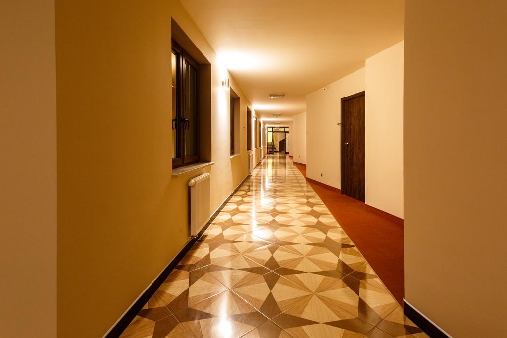 Hotel Sanvit Lake Resort & Spa Окунинка Екстериор снимка